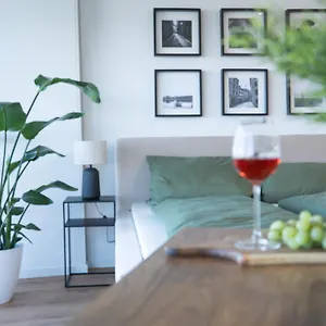 Helles Mit Tollem Blick Ueber Apartment Augsburg